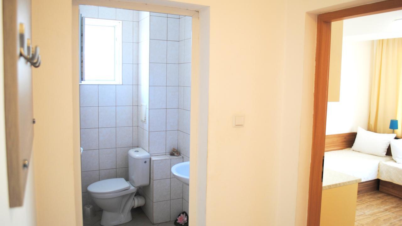 Veda Guest House Pomorie Exterior photo