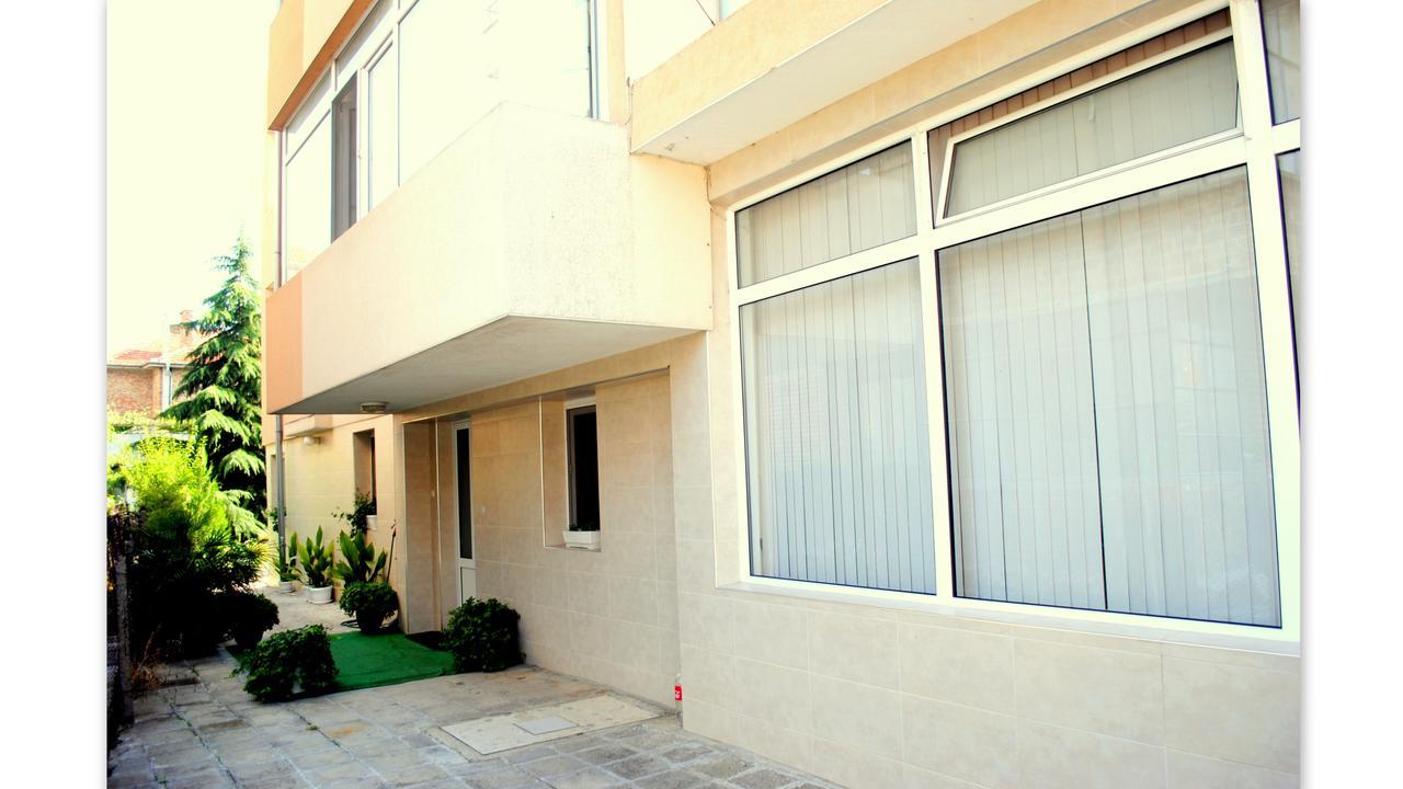 Veda Guest House Pomorie Exterior photo