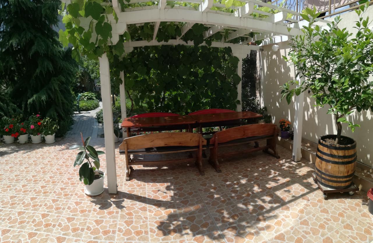 Veda Guest House Pomorie Exterior photo