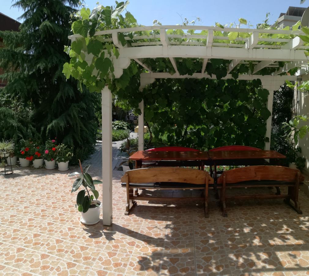 Veda Guest House Pomorie Exterior photo