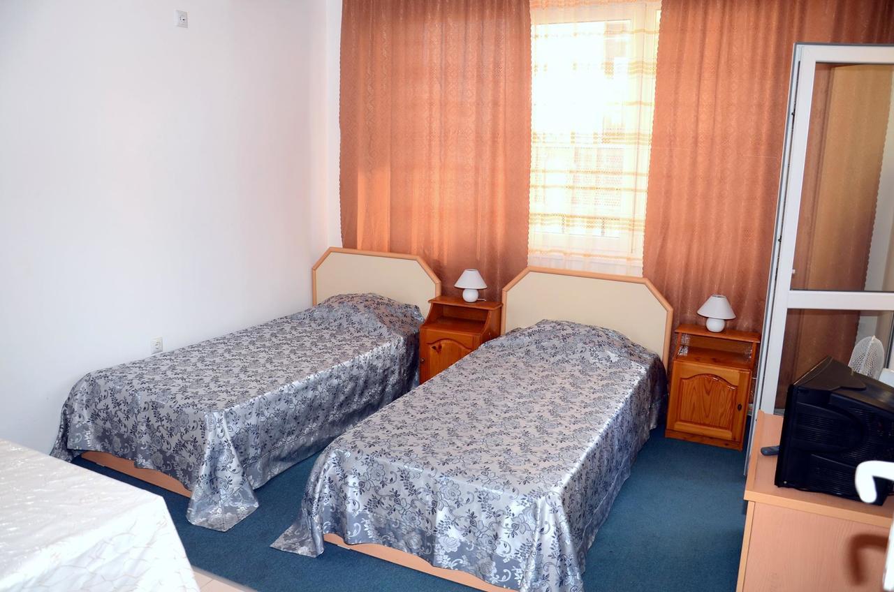 Veda Guest House Pomorie Exterior photo